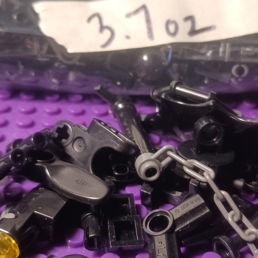 Lego - Misc Bulk Black elements - Some technic - 3.7oz